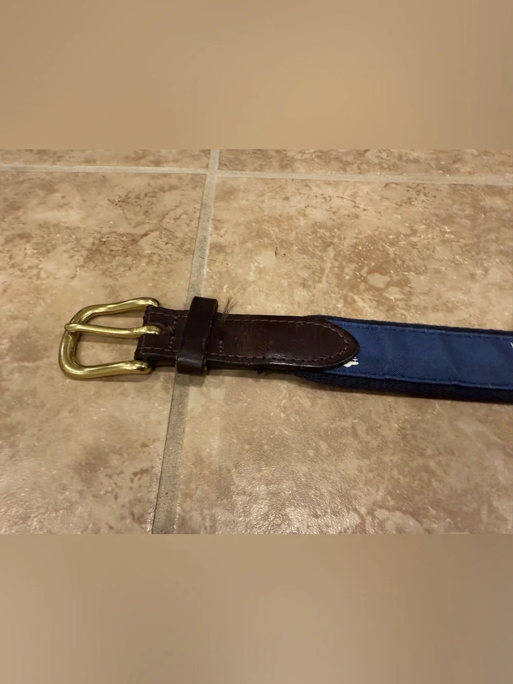 Vineyard vines, sailboat ribbon belt size 30 - Picture 4 of 10